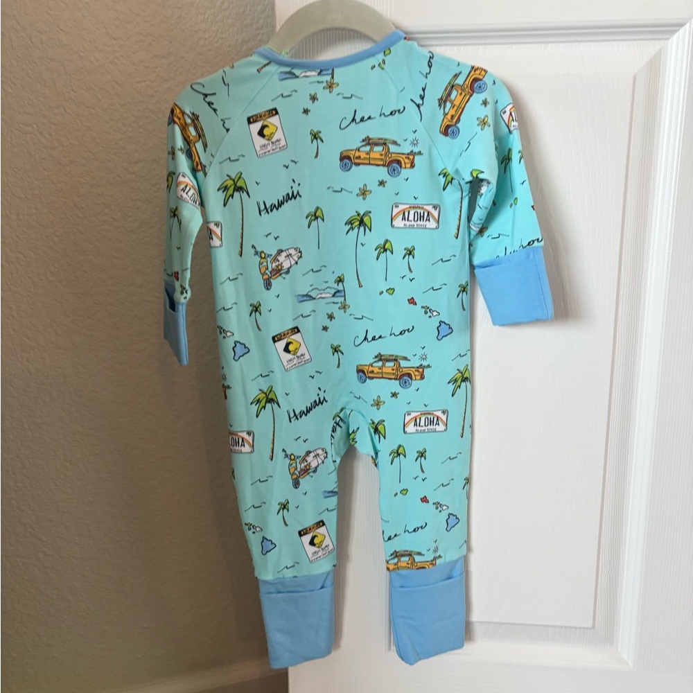 Coco Moon Hawaii print onesie - Picture 3 of 5